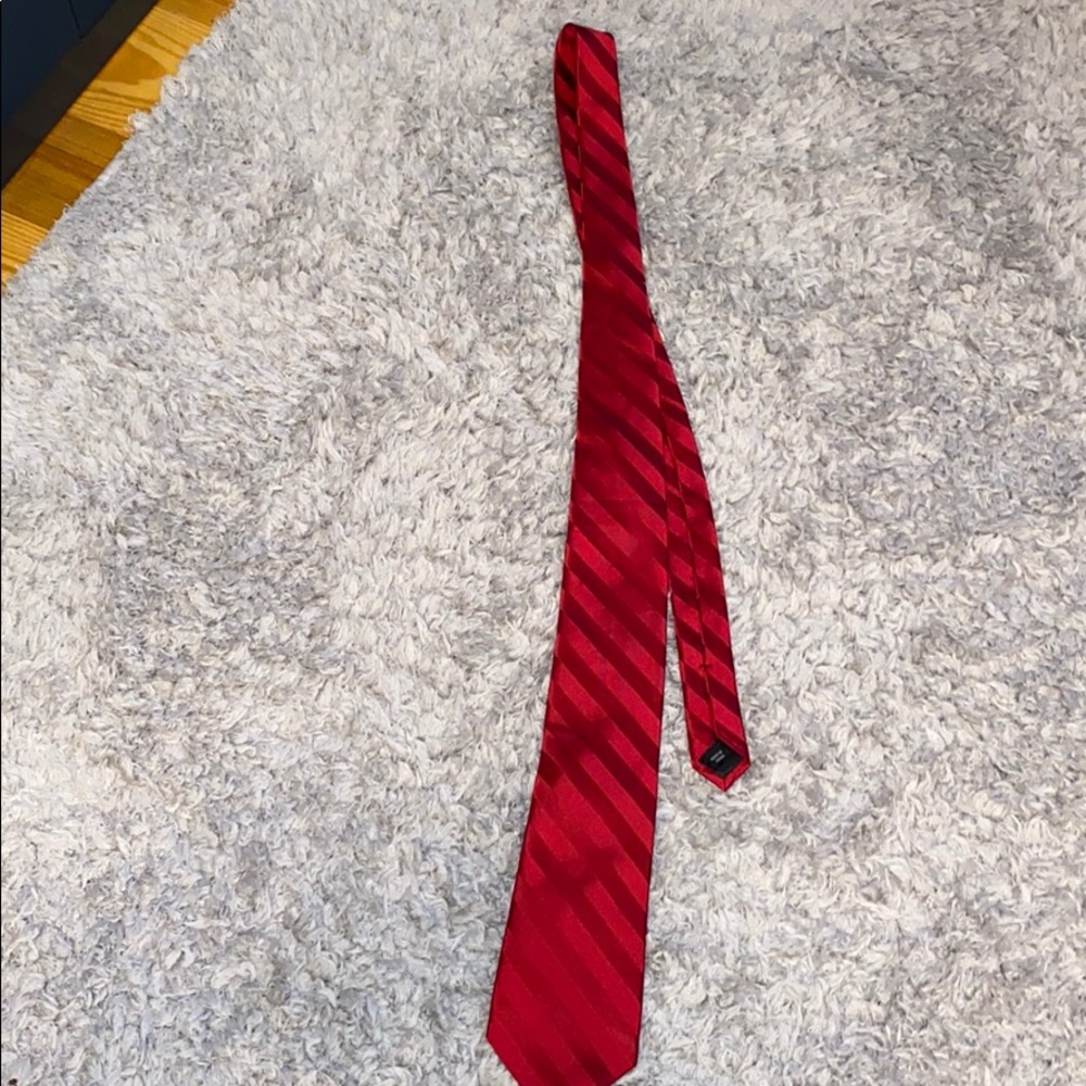 RED TIE ๐ ๐
๐ผ - Picture 3 of 3